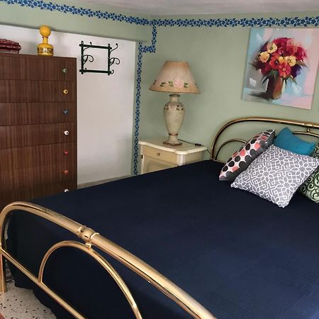 Maria Banana Guest House بولينا المظهر الخارجي الصورة